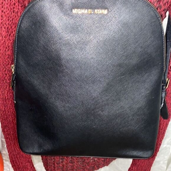 MICHAEL KORS Cindy Large Saffiano Leather Backpack Black - Picture 2 of 13